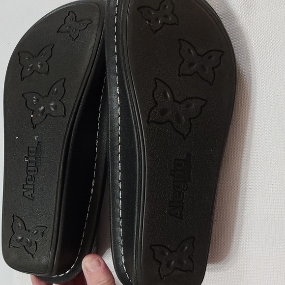 Alegria Womens Mary Janes Shoes Black Silver Floral Paisley   Sz 36/5.5 GUC READ - Picture 10 of 12